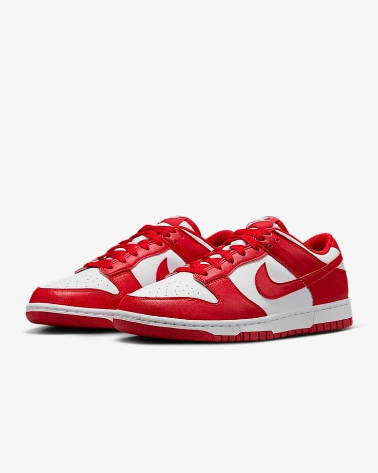 Nike Dunk Low ‘University Red’